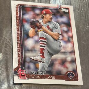 Topps Cardinals Baseball Card - Gray and Red